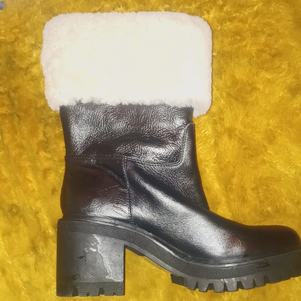 Marc Fisher "willoe" lugsole bootie